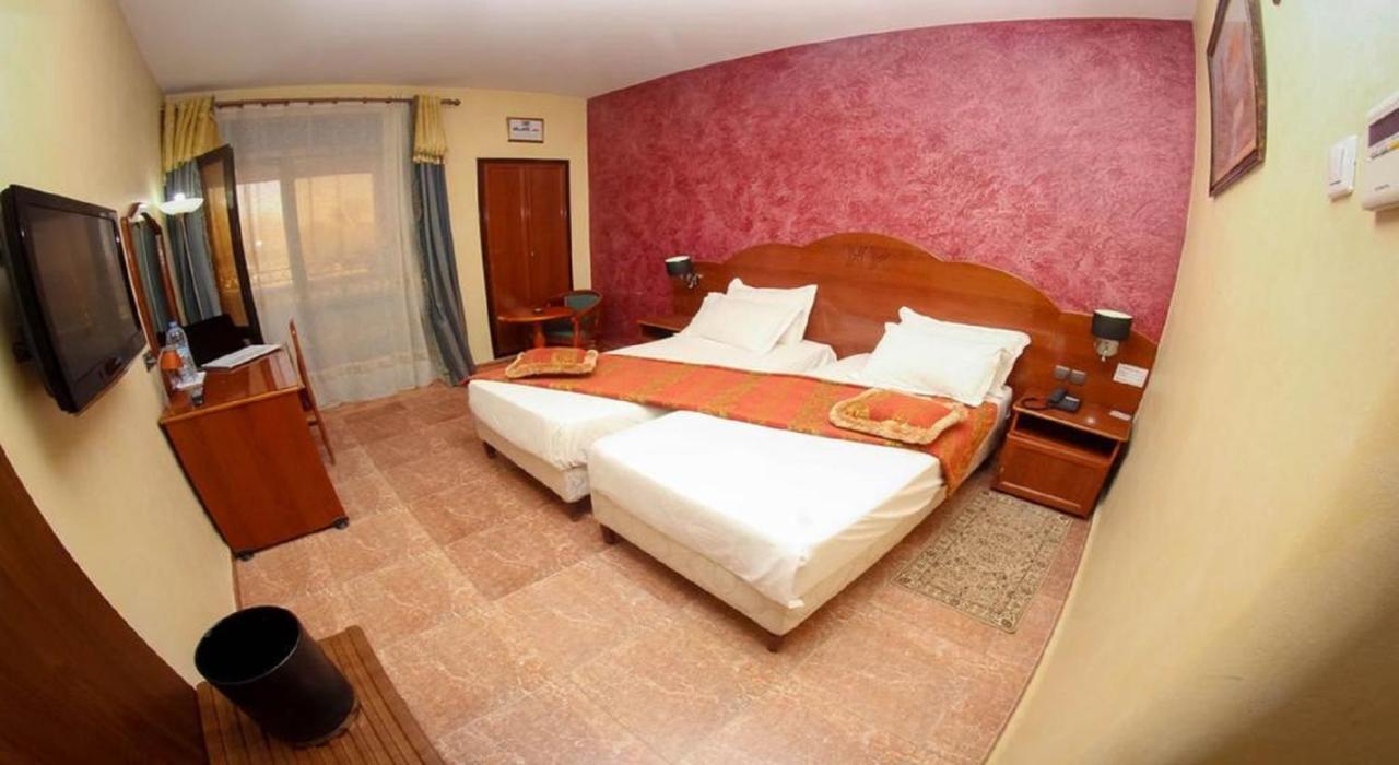 Hotel El Kenz Sétif Exteriér fotografie